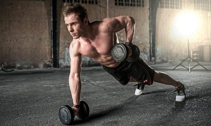 Akıllı Sensörler Fitness Cihazlarını Geliştiriyor Fitness sektöründe teknoloji kullanımı her geçen gün daha fazla önem kazanırken, akıllı sistemlerle donatılan spor cihazları kullanıcı deneyimini değiştirmeye devam ediyor. Geleneksel ekipmanların yerini daha gelişmiş özelliklere sahip ürünler almaya başlarken, akıllı sensörler fitness cihazlarının daha verimli, güvenli ve kişiye özel kullanılmasını sağlıyor. Konulu bir haber görseli.