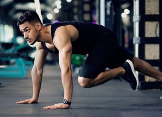HIIT Antrenmanları Fitness Sonuçlarını Hızlandırıyor Son yıllarda fitness dünyasında öne çıkan antrenman yöntemlerinden biri olan HIIT antrenmanları, kısa sürede yüksek verim sağlamasıyla dikkat çekiyor. Yüksek yoğunluklu egzersizlerin kısa dinlenme aralıklarıyla uygulandığı bu sistem, hem yağ yakımını desteklemesi hem de kondisyonu geliştirmesi nedeniyle geniş bir kullanıcı kitlesi tarafından tercih ediliyor. Yoğun yaşam temposuna sahip bireyler için zaman tasarrufu sunan HIIT, doğru uygulandığında performans gelişimini hızlandıran etkili yöntemlerden biri olarak kabul ediliyor. Konulu bir haber görseli.