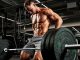 Kas Gücünü Artıran Fitness Antrenman Teknikleri Kas gücü, yalnızca daha ağır ağırlık kaldırabilmek anlamına gelmez. Günlük yaşam kalitesini artıran, spor performansını geliştiren ve sakatlık riskini azaltan en önemli fiziksel özelliklerden biri olarak kabul edilir. Bu nedenle fitness ile ilgilenen bireylerin büyük bölümü yalnızca kas hacmini değil, aynı zamanda kas kuvvetini de geliştirmeyi hedefliyor. Bilimsel araştırmalar, doğru planlanan antrenman programlarının kasların daha verimli çalışmasını desteklediğini ve uzun vadede önemli gelişmeler sağlayabildiğini ortaya koyuyor. Konulu bir haber görseli.