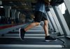 Fitness sektöründe yaşanan büyüme, spor ekipmanı pazarında da önemli hareketliliklerin ortaya çıkmasını sağlıyor. Son yıllarda artan spor salonu yatırımları, evde antrenman kültürünün yaygınlaşması ve bireylerin sağlıklı yaşam alışkanlıklarına daha fazla önem vermesi, yeni markaların sektöre yönelmesine neden oluyor. Bu gelişmelerle birlikte fitness ekipmanı pazarı daha rekabetçi bir yapıya kavuşurken, farklı ihtiyaçlara yönelik yeni nesil ürünler kullanıcıların ilgisini çekiyor. Konulu bir haber görseli.