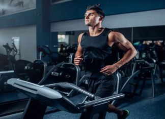 Yeni Trendler Fitness Donanımı Pazarını Şekillendiriyor Fitness sektörü son yıllarda hızlı bir dönüşüm sürecinden geçerken, kullanıcı beklentilerindeki değişimler ve teknolojik gelişmeler fitness donanımı pazarı üzerinde önemli etkiler oluşturuyor. Spor yapma alışkanlıklarının değişmesi, kişiselleştirilmiş antrenman taleplerinin artması ve yeni nesil teknolojilerin yaygınlaşması, ekipman üreticilerini farklı çözümler geliştirmeye yönlendiriyor. Konulu bir haber görseli.