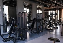 Spor ve sağlıklı yaşam bilincinin yaygınlaşmasıyla birlikte yerli üretim fitness ekipmanları hem bireysel kullanıcılar hem de spor salonları tarafından daha fazla tercih edilmeye başladı. Türkiye'de faaliyet gösteren üreticiler, teknolojik gelişmeleri yakından takip ederek uluslararası kalite standartlarında ürünler geliştirmeye devam ediyor. Böylece ithal ürünlere alternatif oluşturan yerli çözümler, fiyat avantajı ve hızlı teknik destek gibi önemli avantajlar sunuyor. Konulu bir haber görseli.