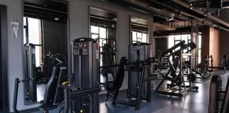 Spor ve sağlıklı yaşam bilincinin yaygınlaşmasıyla birlikte yerli üretim fitness ekipmanları hem bireysel kullanıcılar hem de spor salonları tarafından daha fazla tercih edilmeye başladı. Türkiye'de faaliyet gösteren üreticiler, teknolojik gelişmeleri yakından takip ederek uluslararası kalite standartlarında ürünler geliştirmeye devam ediyor. Böylece ithal ürünlere alternatif oluşturan yerli çözümler, fiyat avantajı ve hızlı teknik destek gibi önemli avantajlar sunuyor. Konulu bir haber görseli.